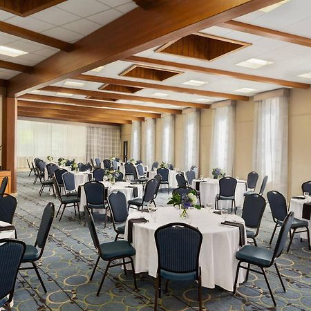 Delta Hotels By Marriott Helena Colonial Экстерьер фото