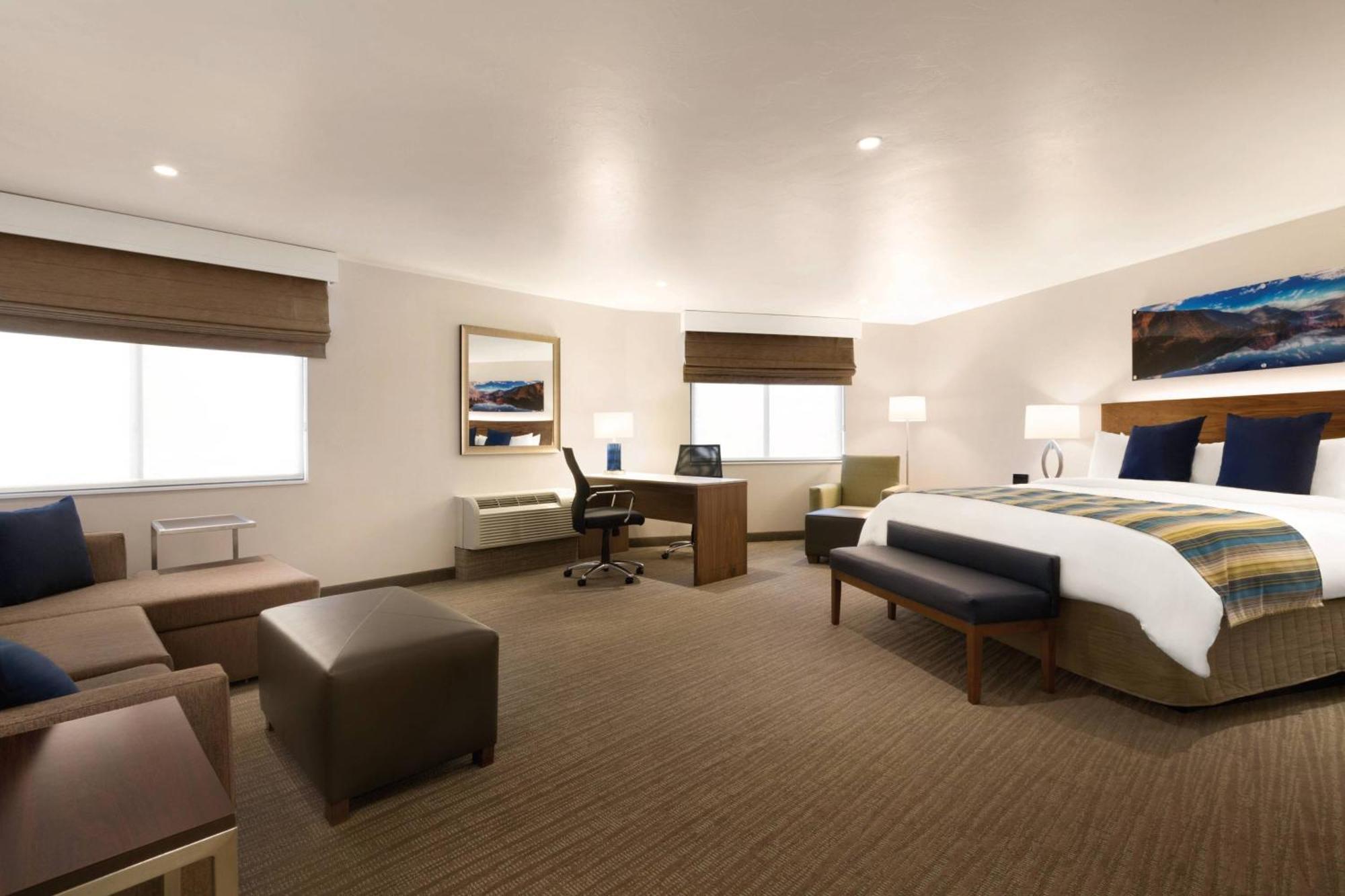Delta Hotels By Marriott Helena Colonial Экстерьер фото