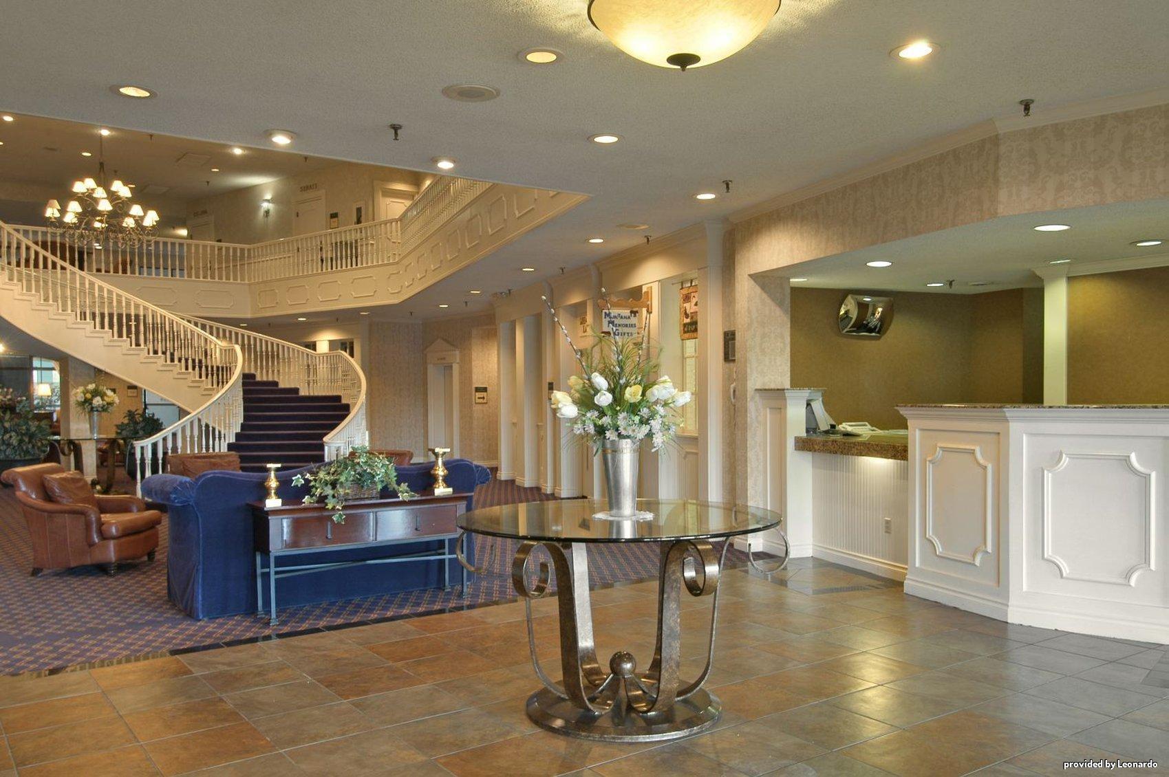 Delta Hotels By Marriott Helena Colonial Интерьер фото