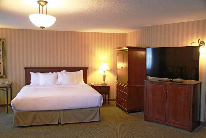 Delta Hotels By Marriott Helena Colonial Экстерьер фото